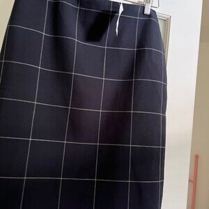 Ann Taylor Dark Navy Skirt New with Tags Size 10
